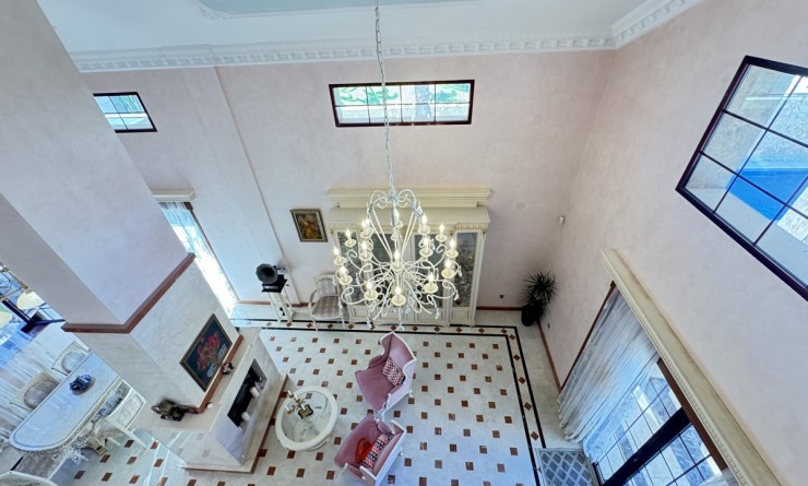 Sale - Villa - Cabo Roig