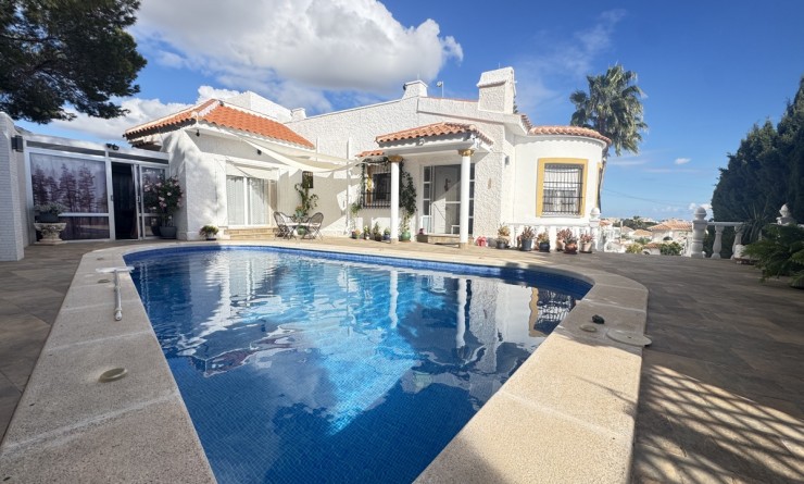 Sale - Villa - Villamartín