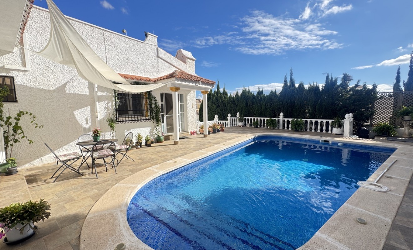 Sale - Villa - Villamartín