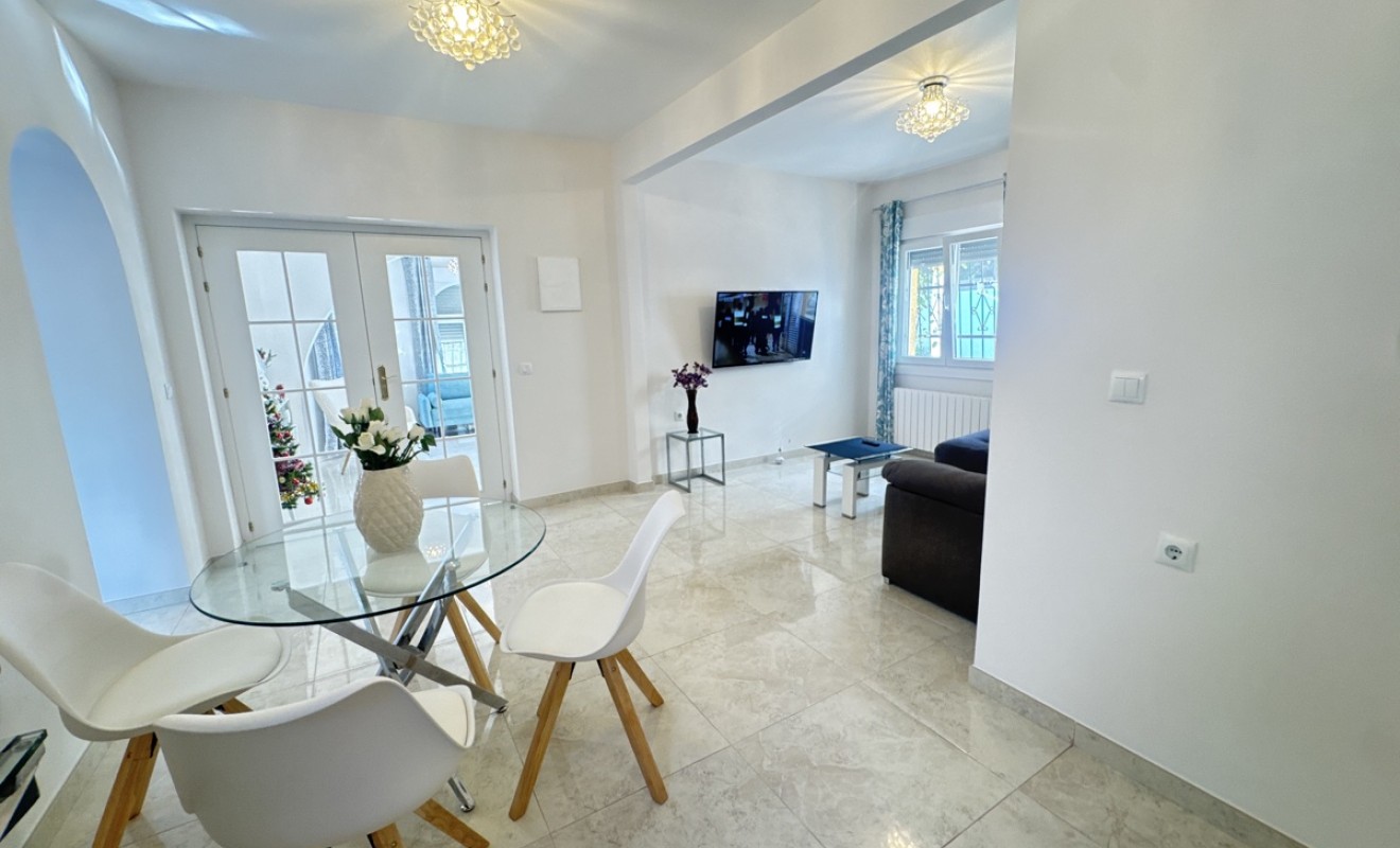 Sale - Villa - Villamartín