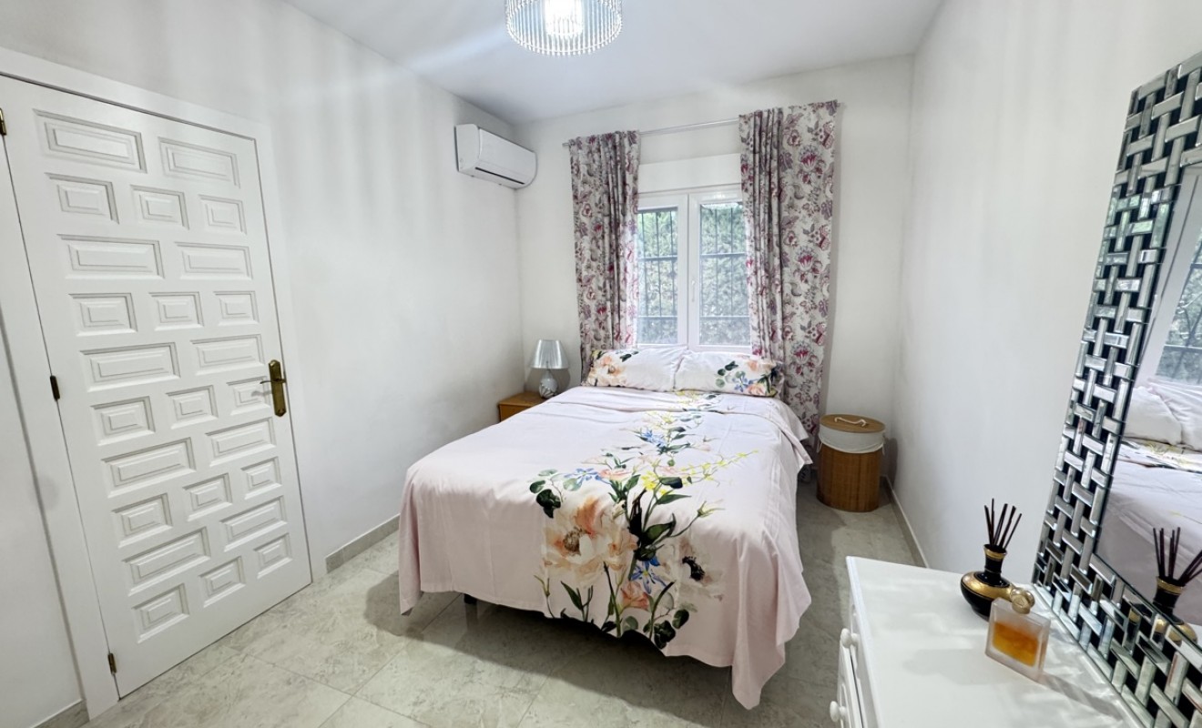 Sale - Villa - Villamartín