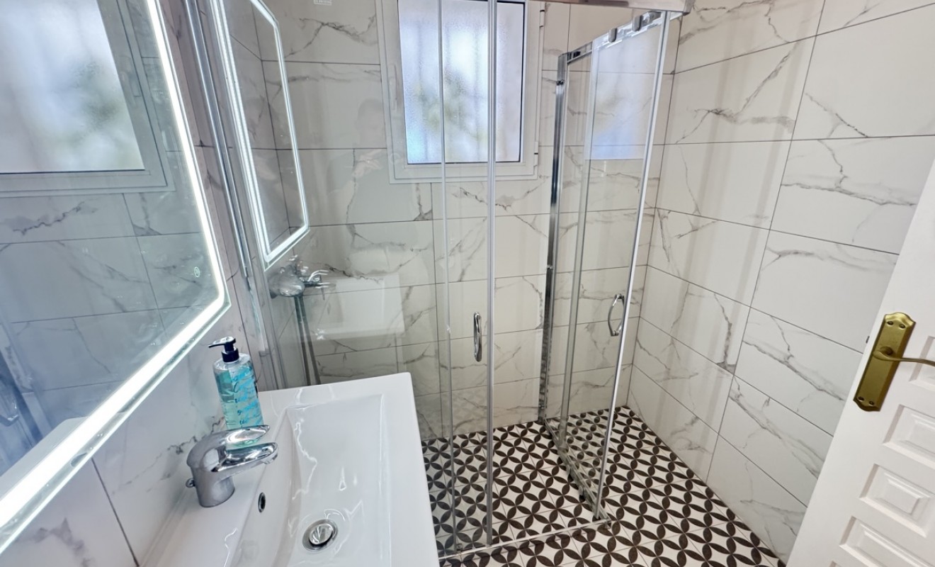 Sale - Villa - Villamartín