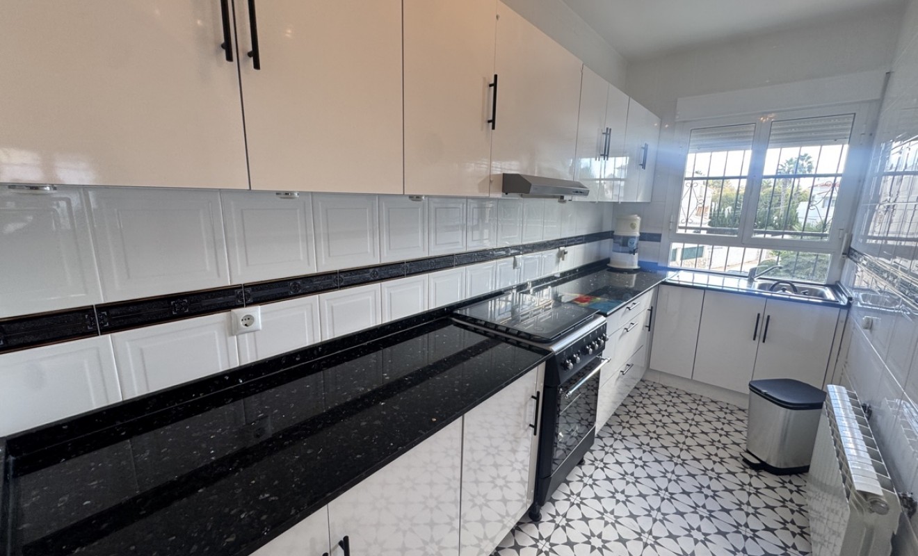 Sale - Villa - Villamartín