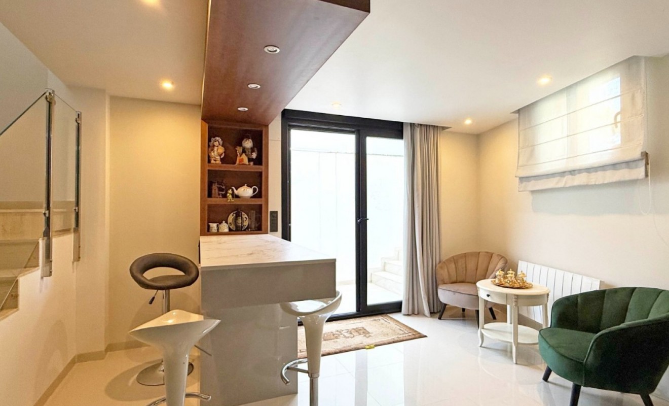 Wederverkoop - Detached villa - Orihuela Costa - Villamartín