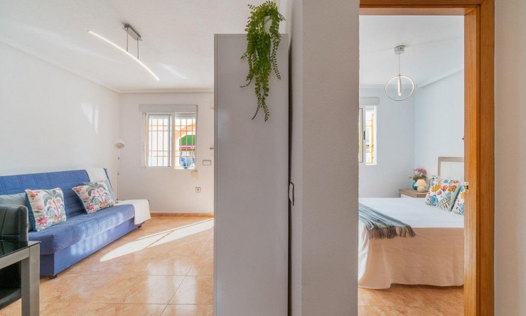 Sale - Terraced house - Torrevieja - El limonar