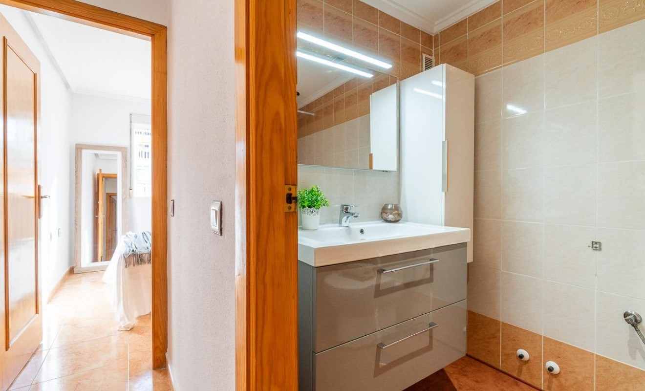 Sale - Terraced house - Torrevieja - El limonar