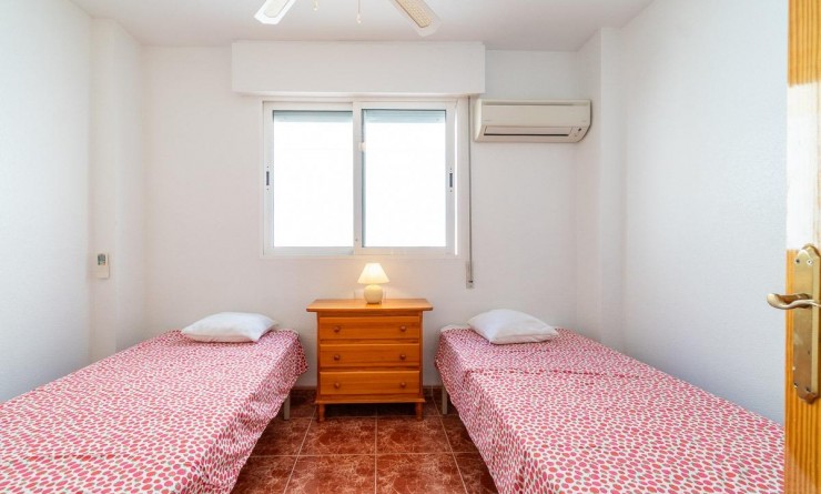 Wederverkoop - Rijwoning - Orihuela Costa - Playa Flamenca