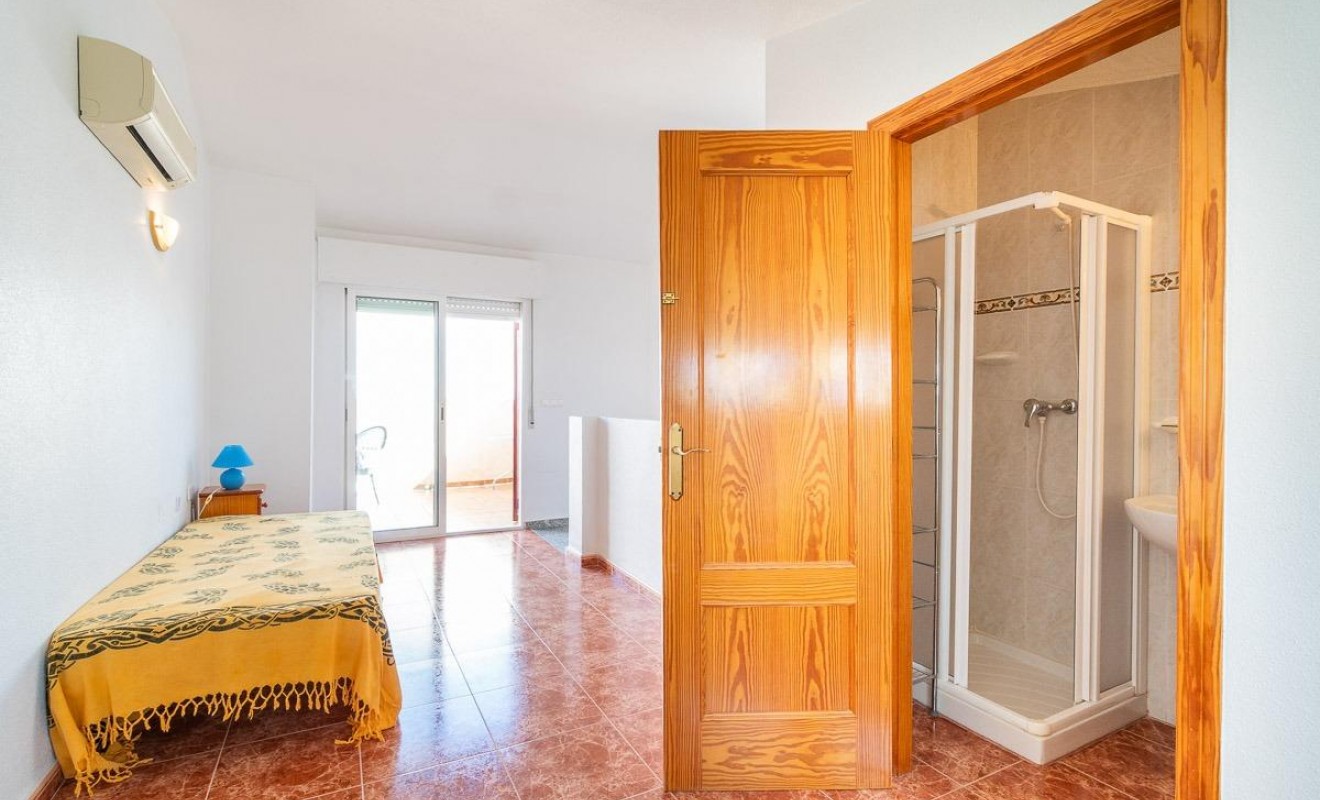 Wederverkoop - Rijwoning - Orihuela Costa - Playa Flamenca