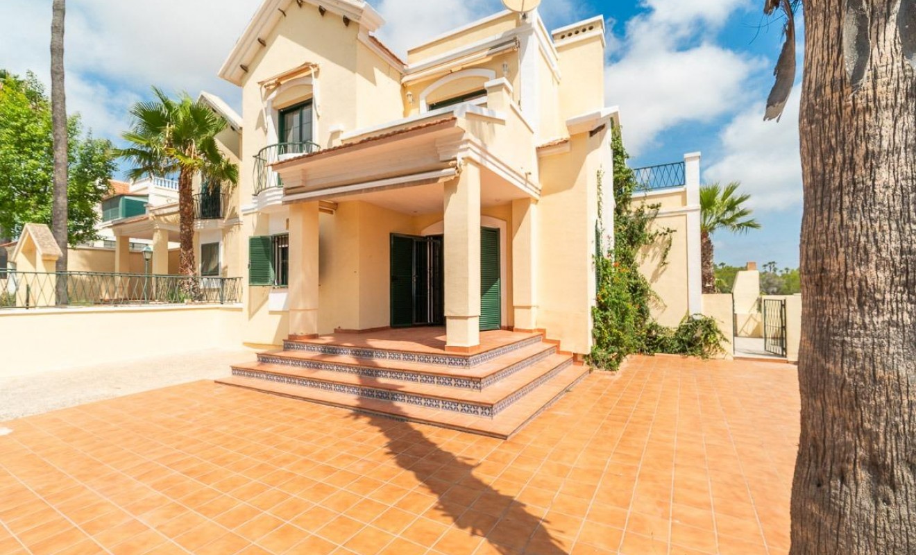 Sale - Villa - Orihuela Costa - Villamartín-Las Filipinas