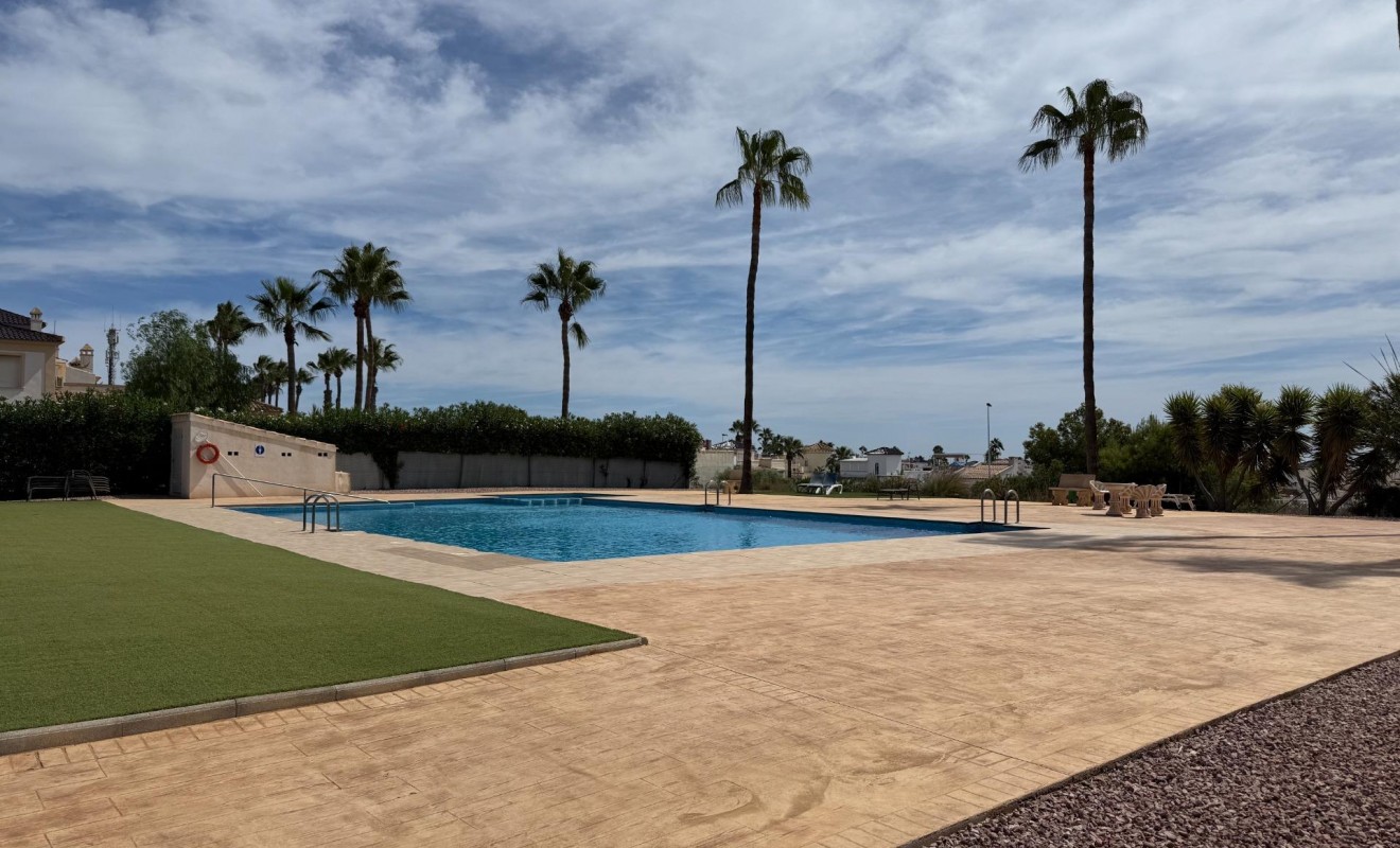 Sale - Villa - Orihuela Costa - Villamartín-Las Filipinas