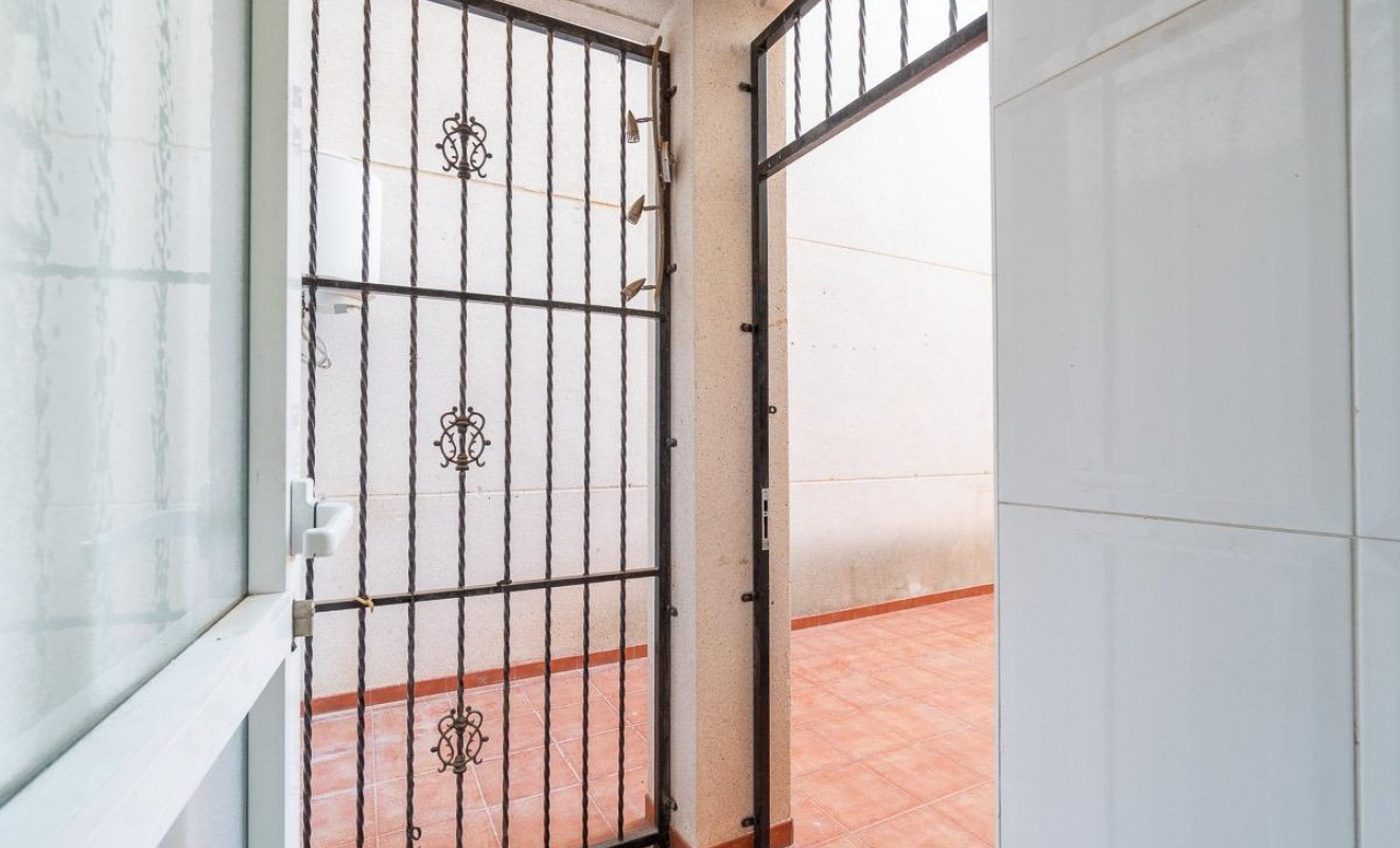 Sale - Ground Floor - Orihuela Costa - Lomas de Cabo Roig-Los Dolses