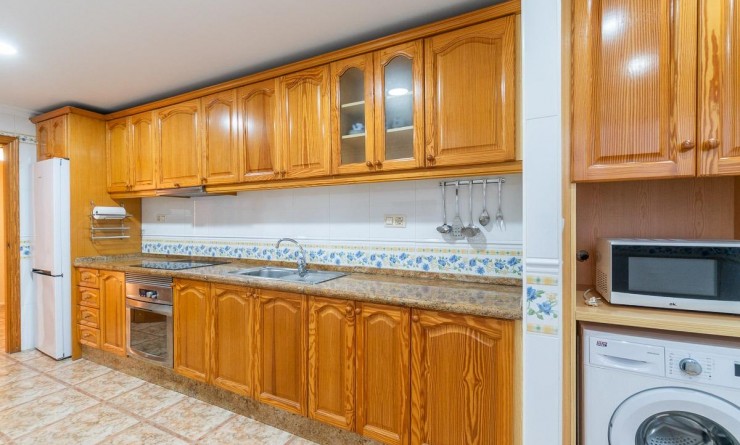 Wederverkoop - Flat - Torrevieja - Centro