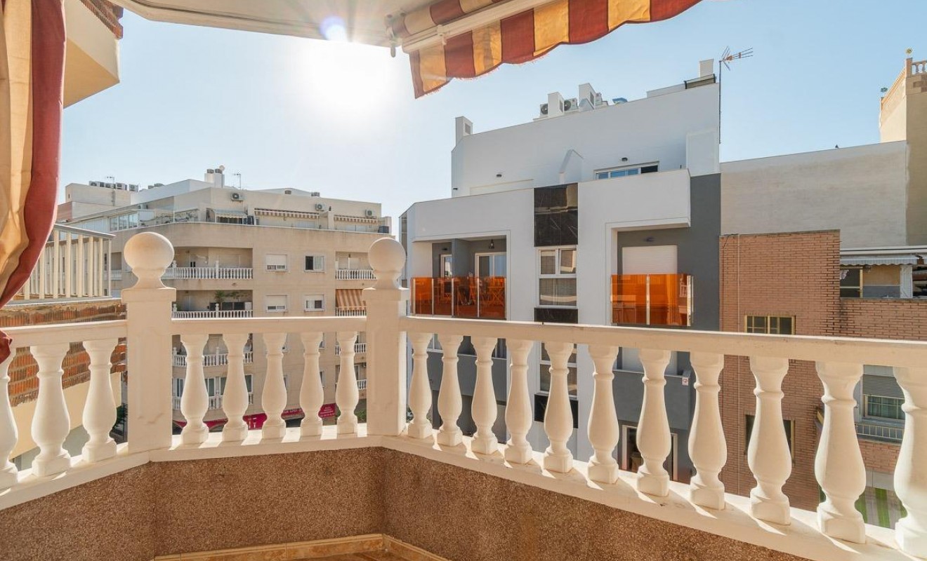 Wederverkoop - Flat - Torrevieja - Centro