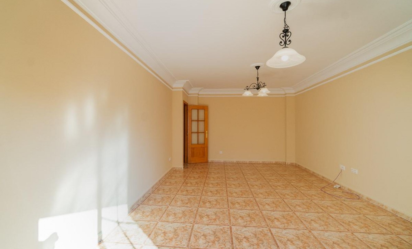 Wederverkoop - Flat - Torrevieja - Centro