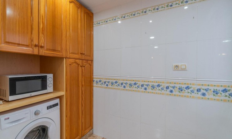 Wederverkoop - Flat - Torrevieja - Centro