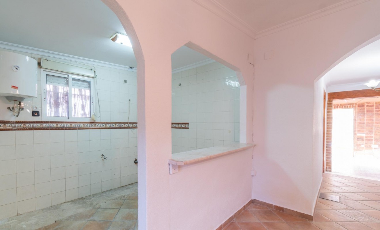 Sale - Villa - Torrevieja - Los altos