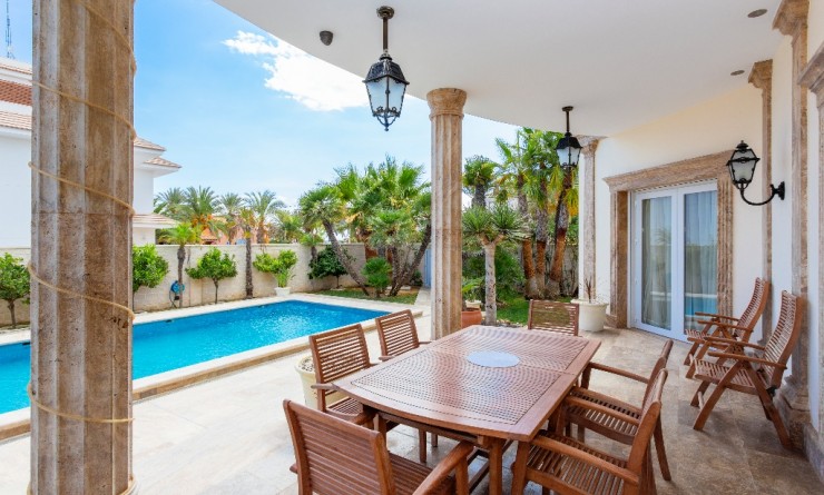 Wederverkoop - Villa - Cabo Roig