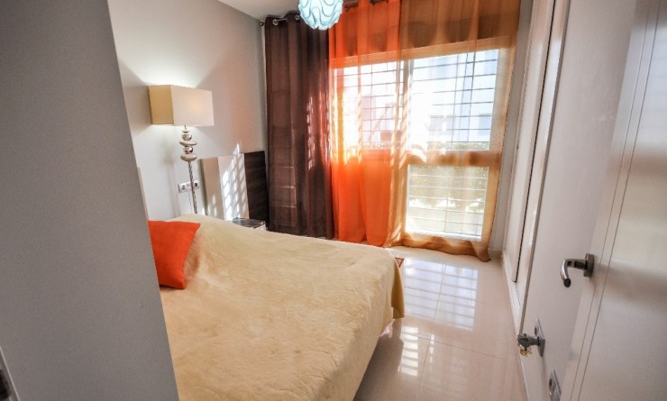 Revente - Appartement - Punta Prima