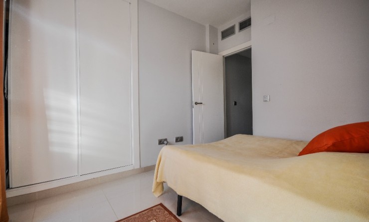 Revente - Appartement - Punta Prima