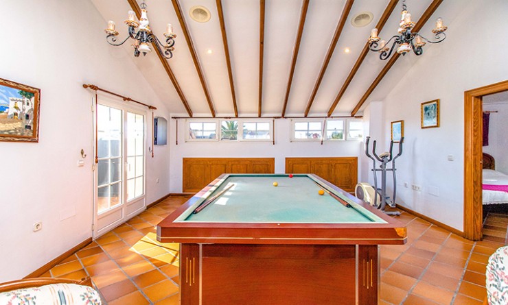 Sale - Villa - Pilar de la Horadada