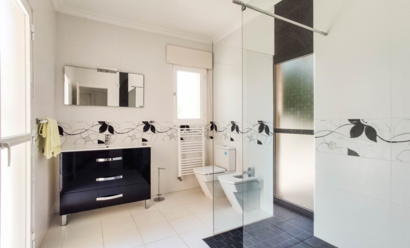 Sale - Villa - Ciudad quesada