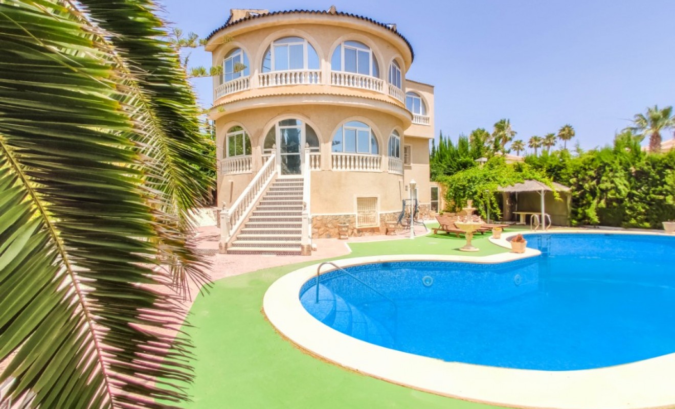 Sale - Villa - Ciudad quesada