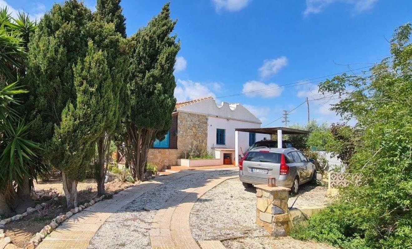 Wederverkoop - Finca Country Property - Los Montesinos
