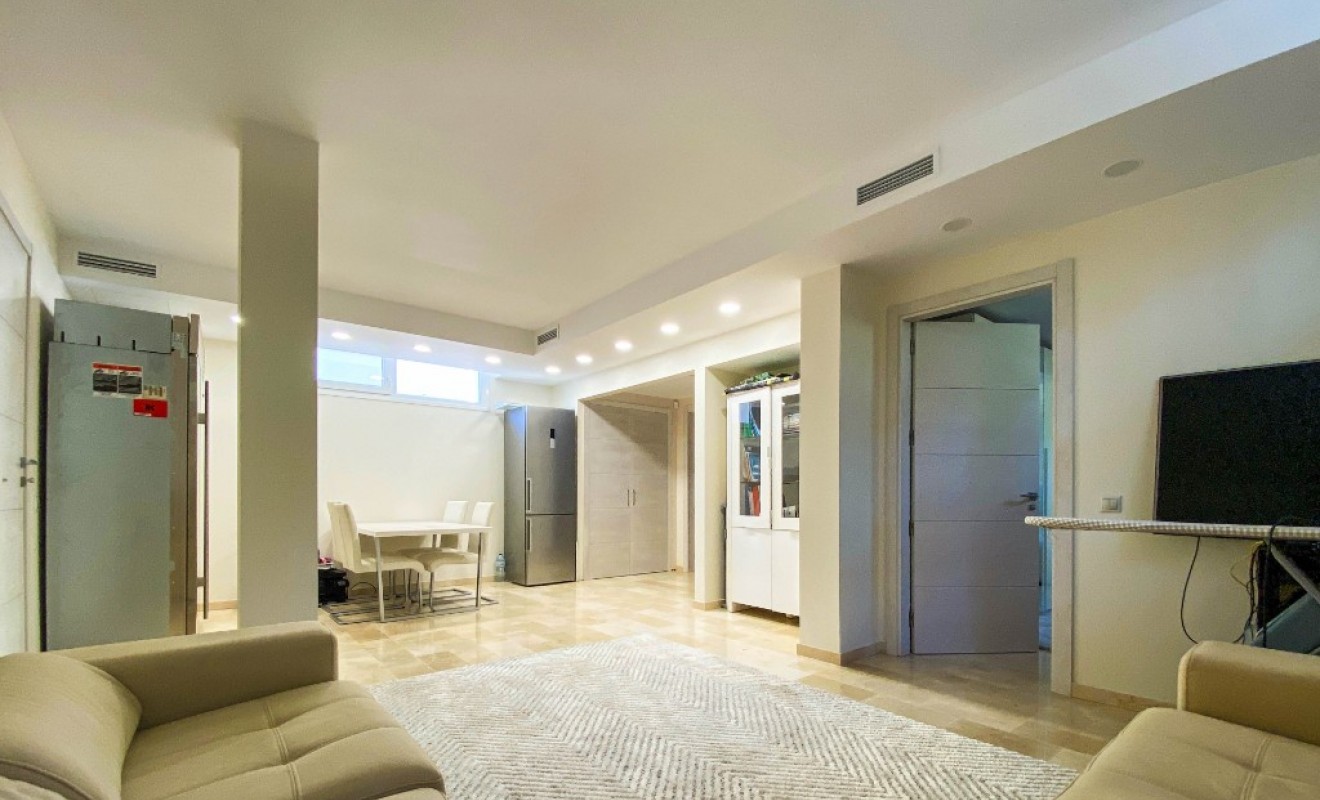 Sale - Villa - La Zenia