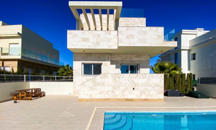 Sale - Villa - La Zenia