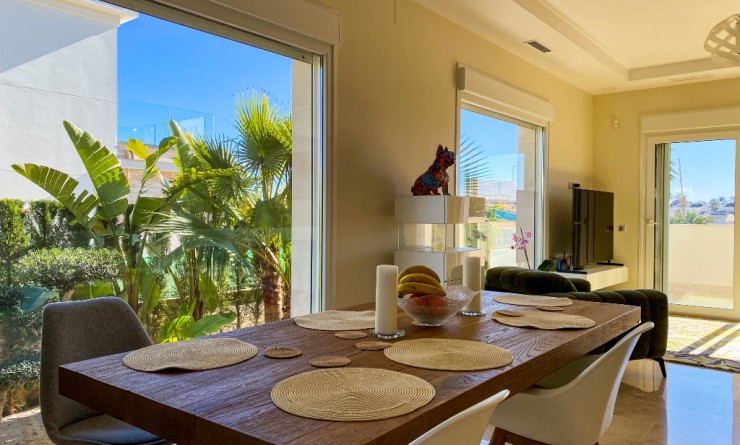 Sale - Villa - La Zenia