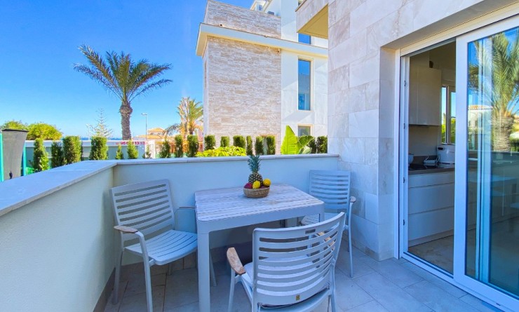 Sale - Villa - La Zenia