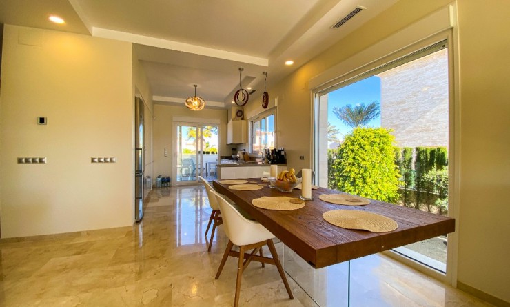 Sale - Villa - La Zenia