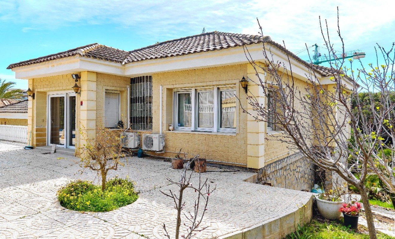 Sale - Luxury Villa - Dehesa de Campoamor