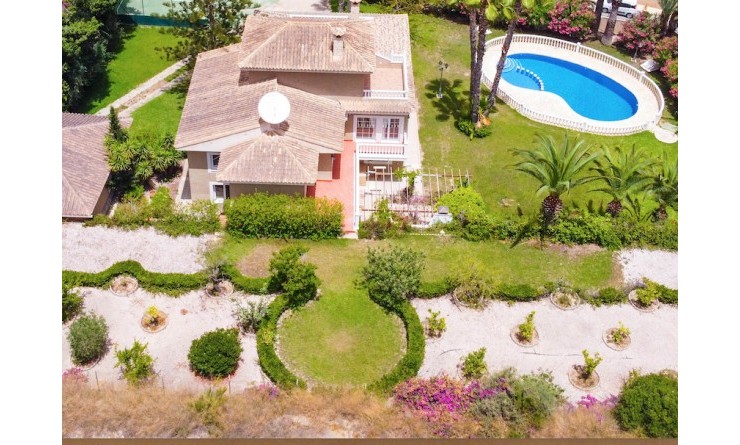 Sale - Luxury Villa - Villamartin