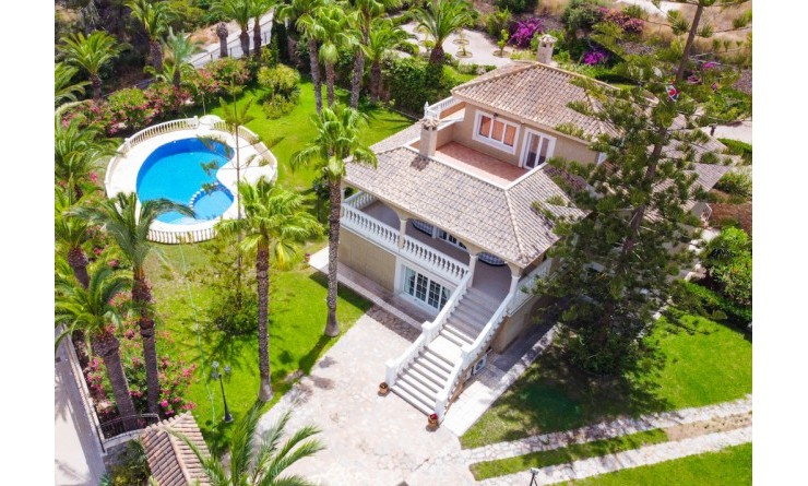 Sale - Luxury Villa - Villamartin