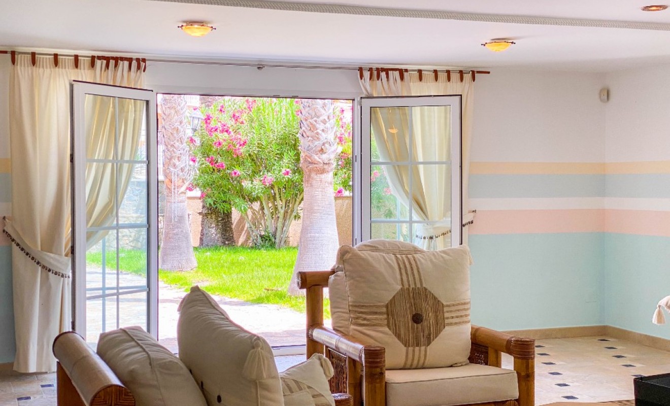 Sale - Luxury Villa - Villamartin