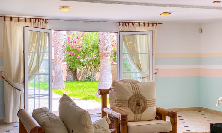 Sale - Luxury Villa - Villamartin