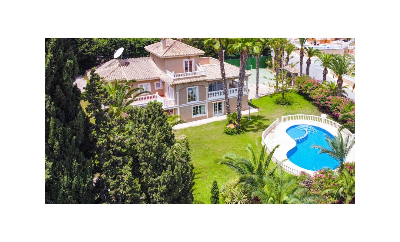 Sale - Luxury Villa - Villamartin