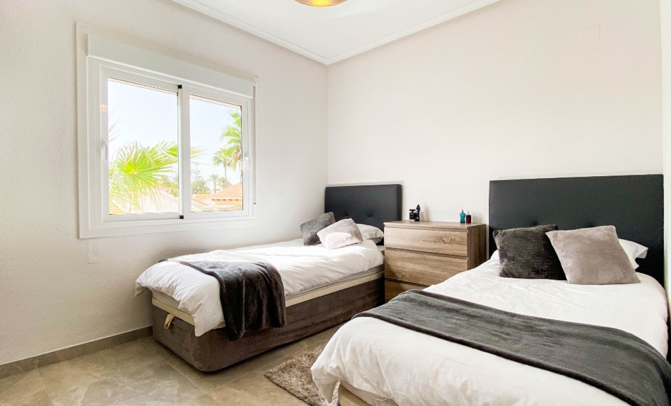 Korte termijn verhuur - Appartement - Punta Prima - Cala Dorada