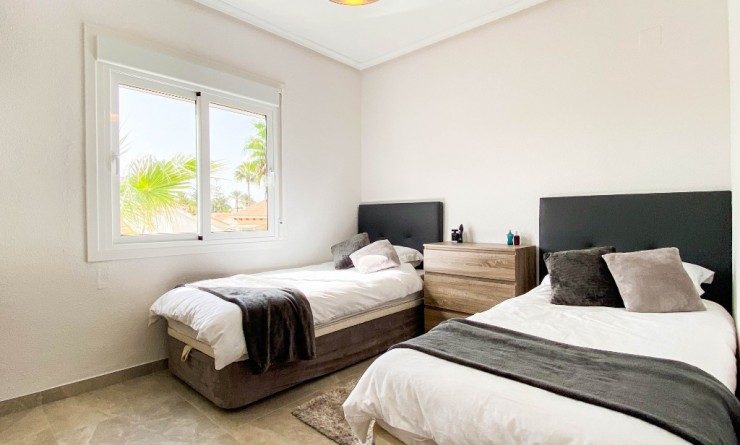 Korte termijn verhuur - Appartement - Punta Prima - Cala Dorada