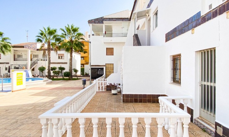 Korte termijn verhuur - Appartement - Punta Prima - Cala Dorada