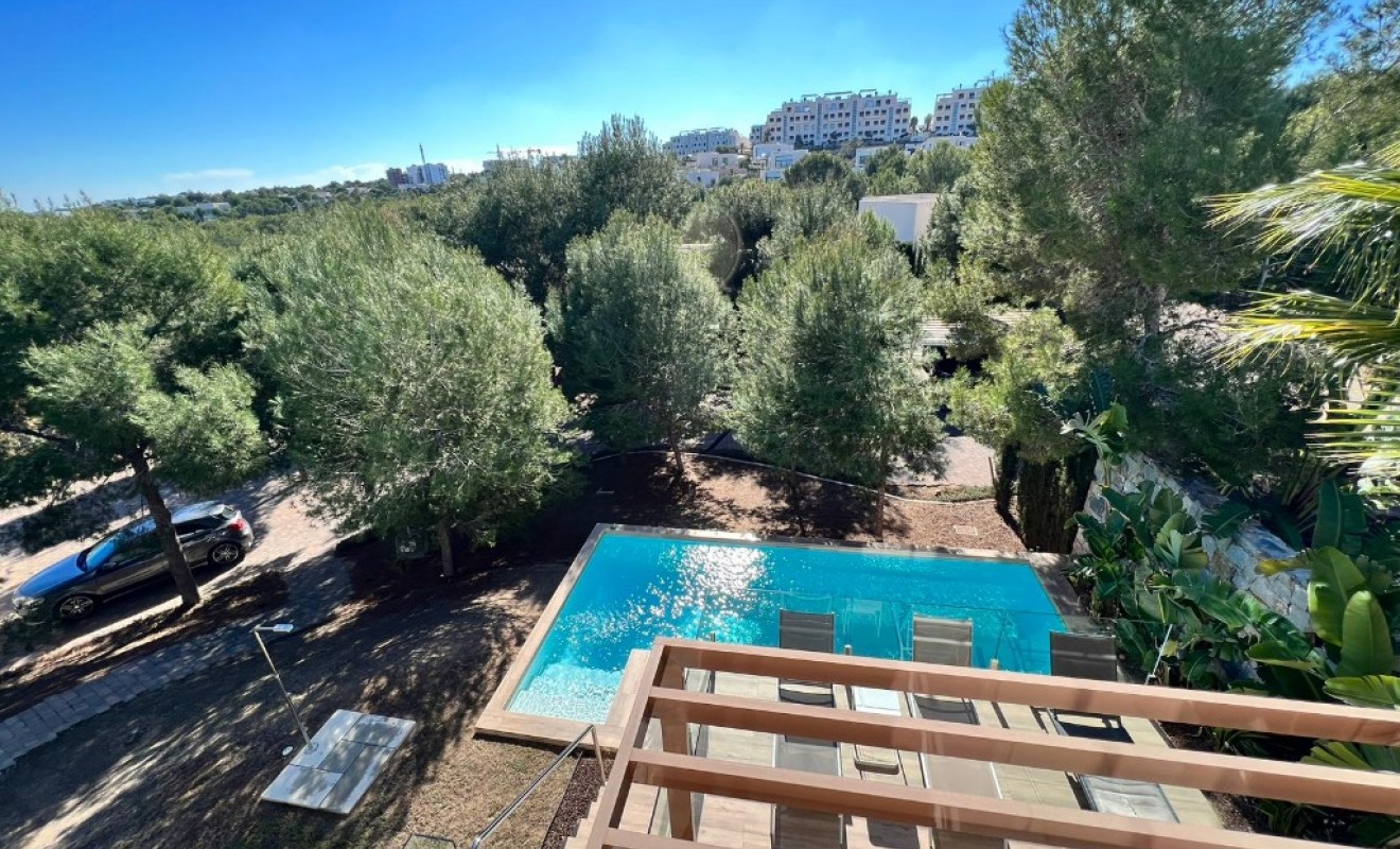 Sale - Villa - Las Colinas - Las Colinas Golf