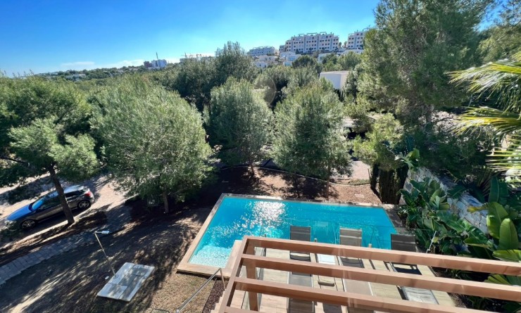 Sale - Villa - Las Colinas - Las Colinas Golf