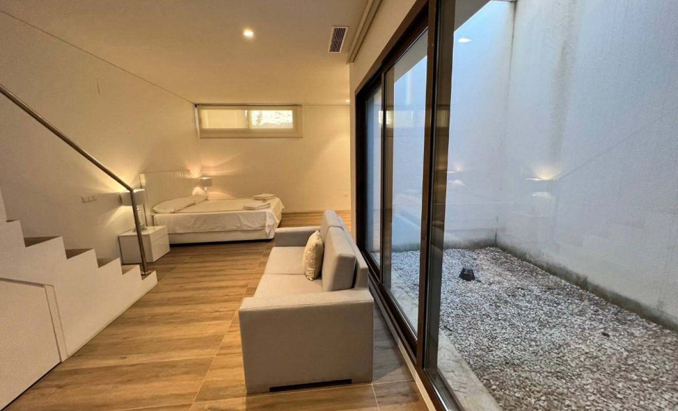 Sale - Villa - Las Colinas - Las Colinas Golf