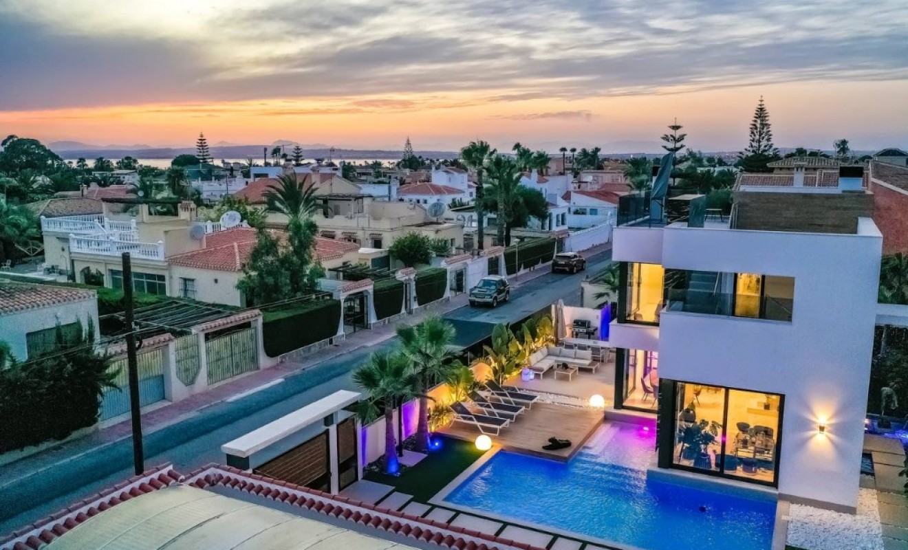 Nouvelle construction - Villa - Torrevieja - torrevieja