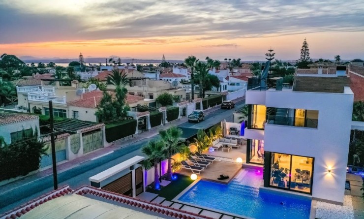Nouvelle construction - Villa - Torrevieja - torrevieja