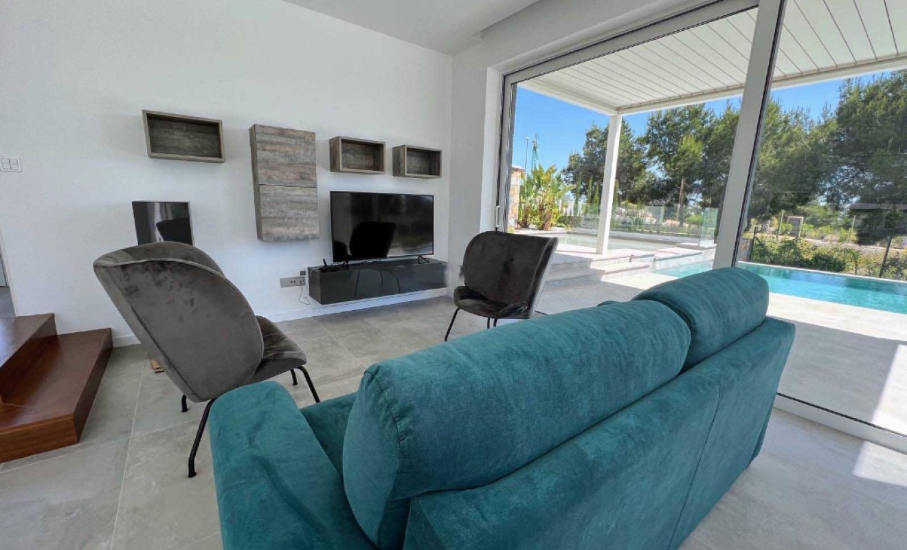 Sale - Villa - Las Colinas - Las Colinas Golf