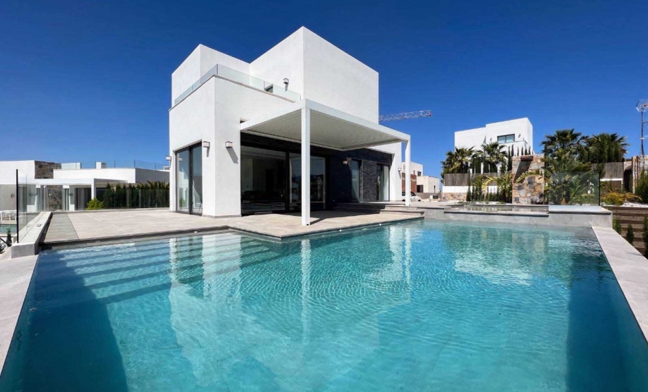 Sale - Villa - Las Colinas - Las Colinas Golf