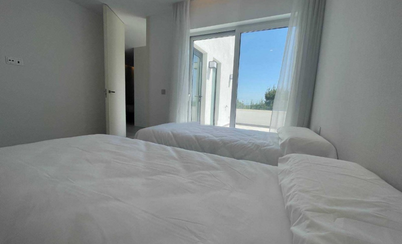 Sale - Villa - Las Colinas - Las Colinas Golf