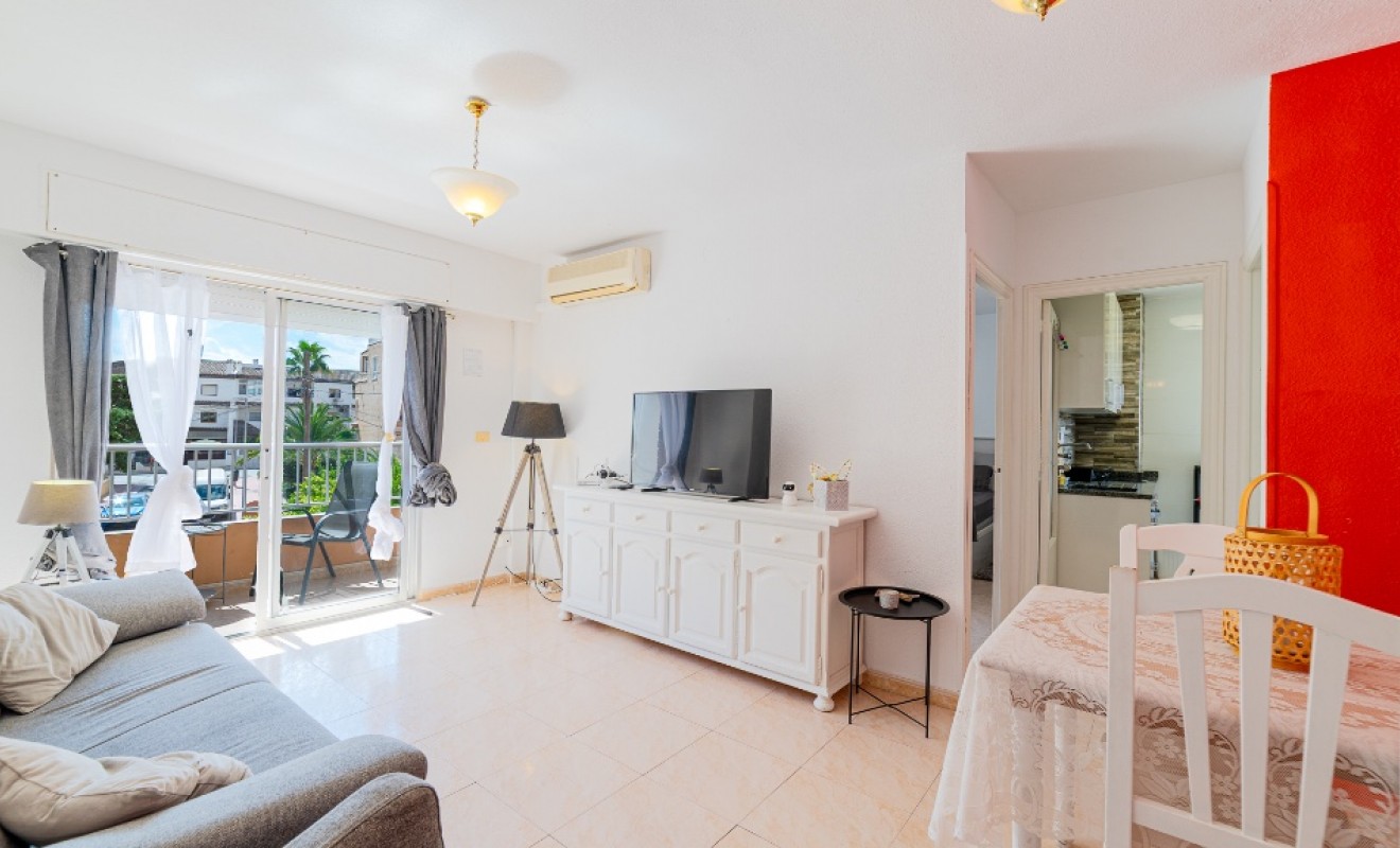 Revente - Appartement - Punta Prima